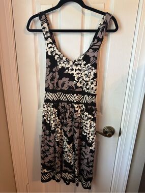 Chico's Black, Gray & White Floral Midi Dress